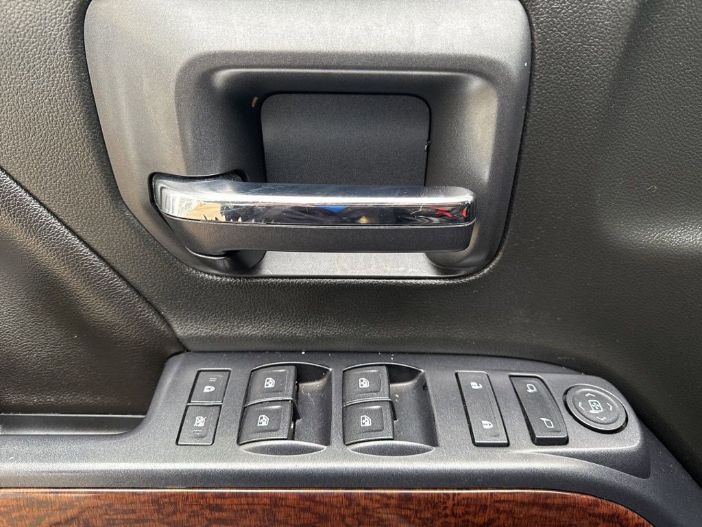 Used 2015 GMC Sierra 1500 SLE image 11