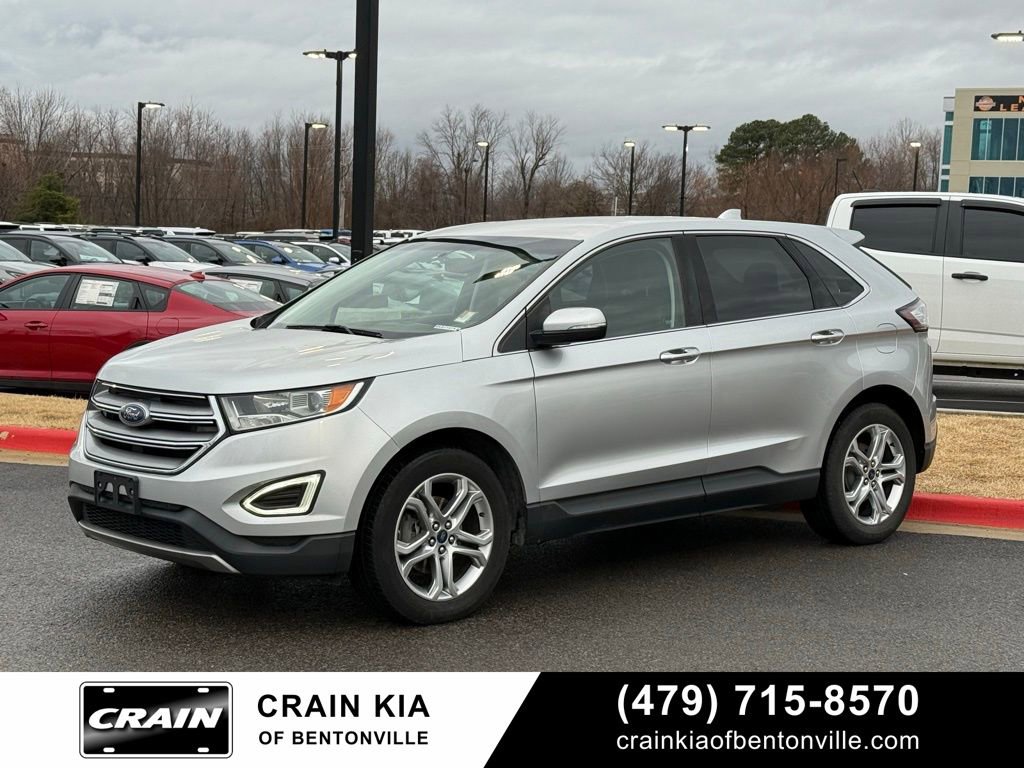 Used 2017 Ford Edge Titanium FWD image 3