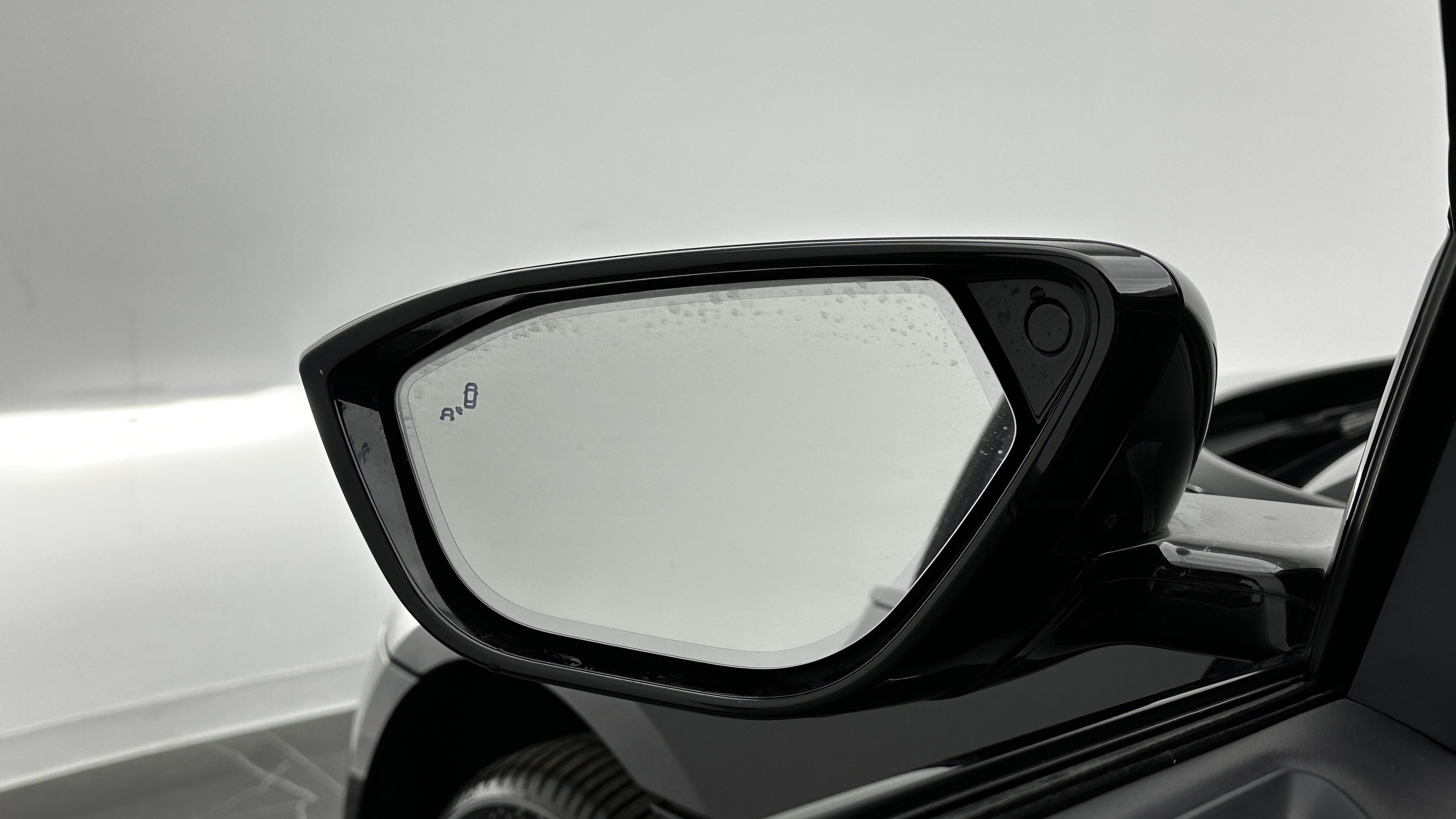 Used 2024 Lucid Air Touring image 16