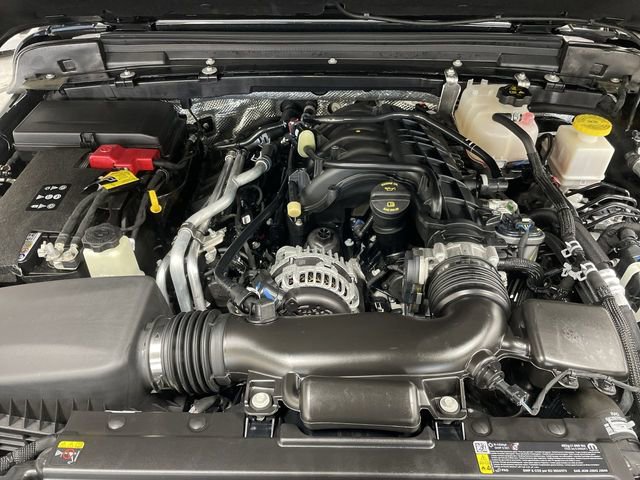 Used 2025 Jeep Gladiator Sport image 28