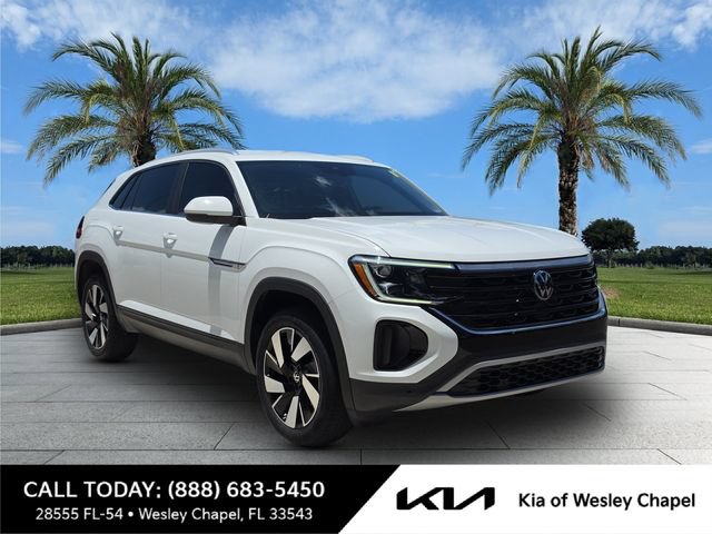 Used 2024 Volkswagen Atlas Cross Sport SE FWD image 1