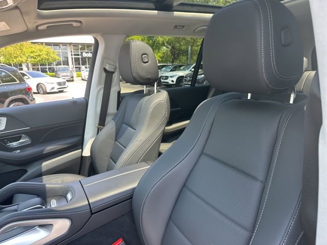 Certified 2026 Mercedes-Benz GLS 450 4MATIC image 15