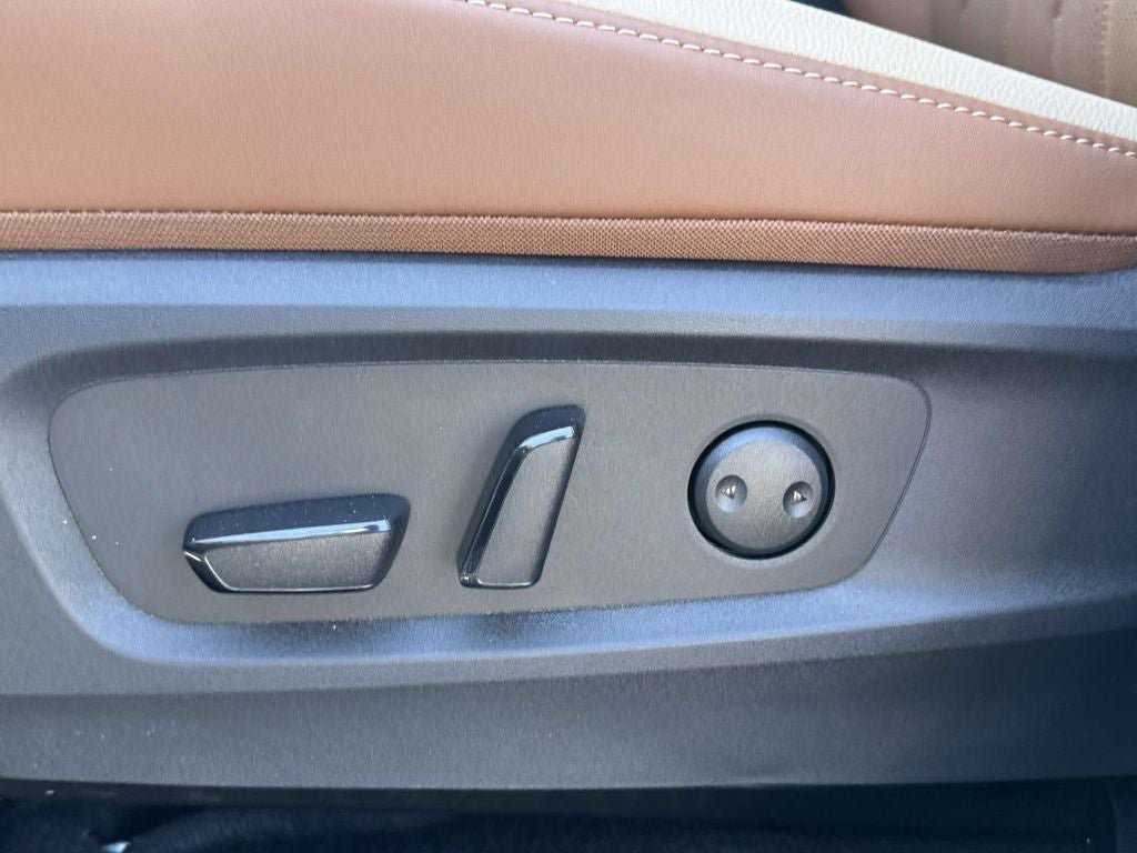 New 2026 Nissan Pathfinder Platinum AWD/4WD image 34