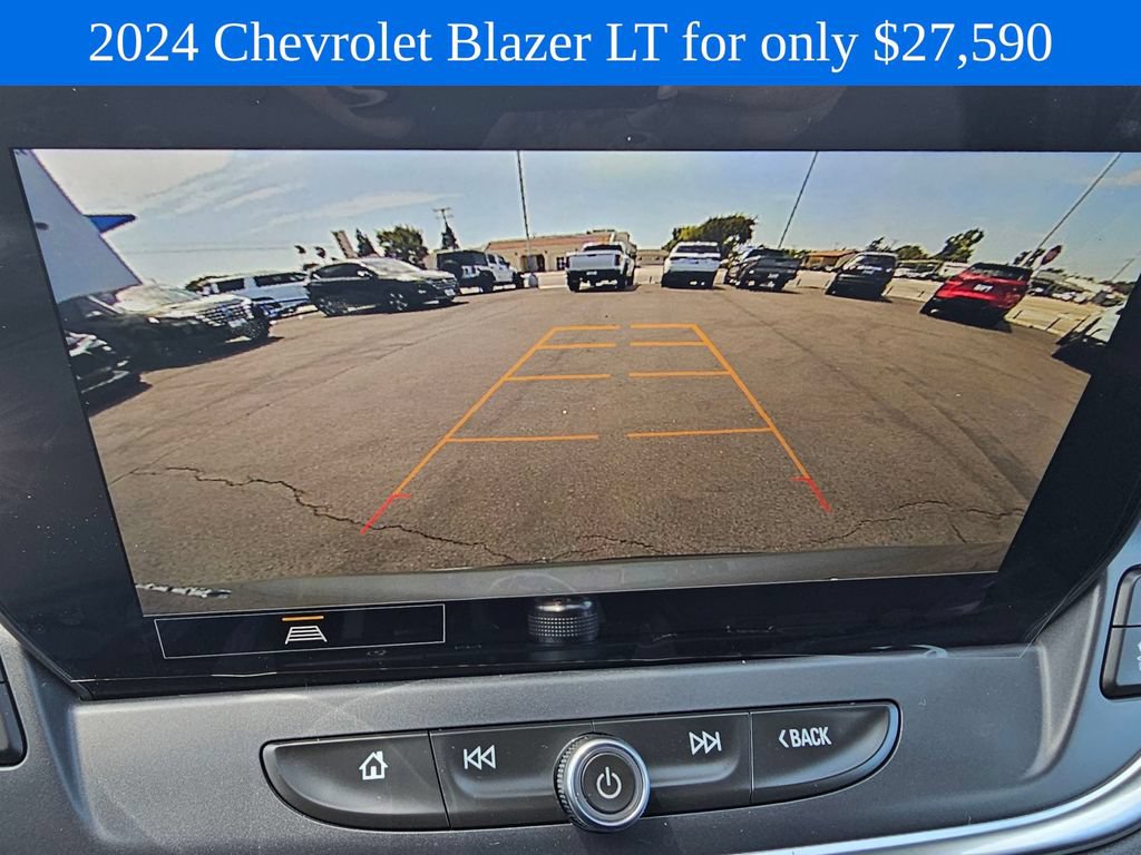 Used 2024 Chevrolet Blazer LT FWD image 31
