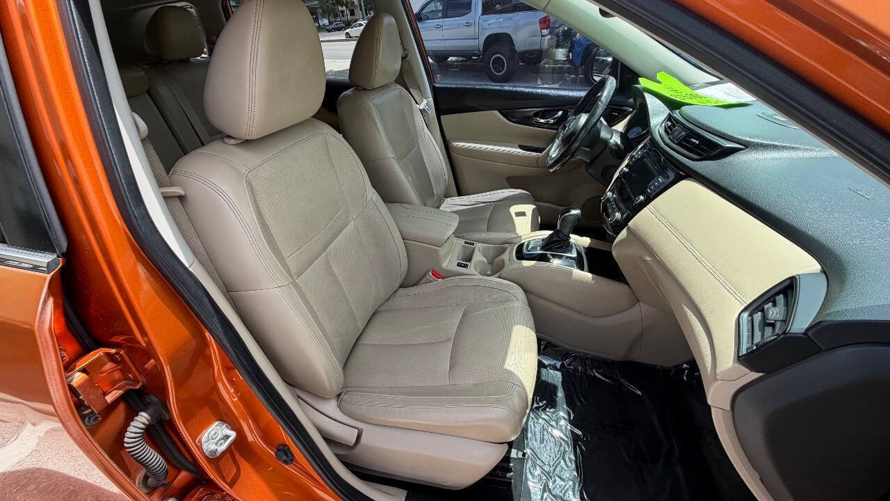 Used 2018 Nissan Rogue SL FWD image 10