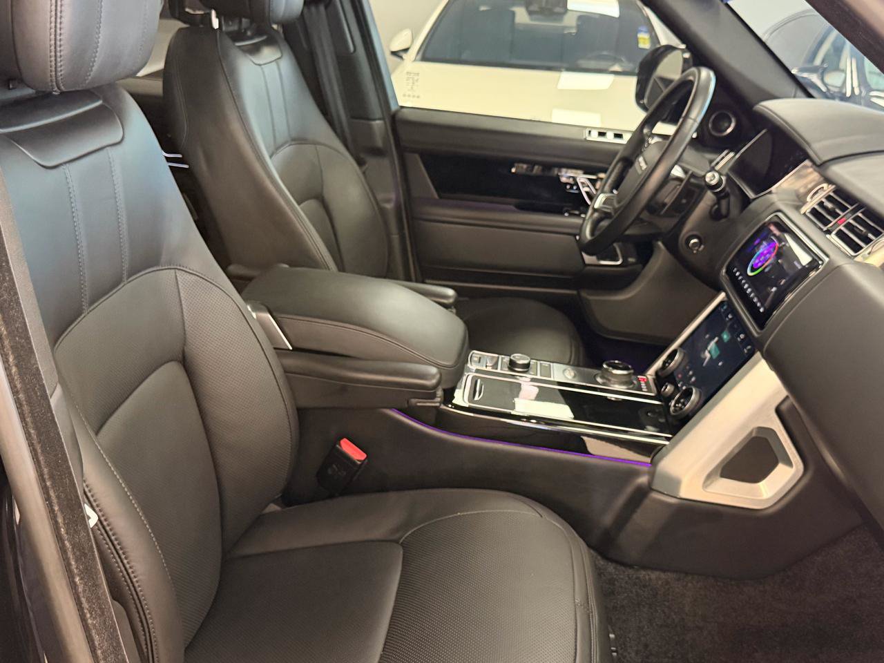 Used 2020 Land Rover Range Rover HSE AWD/4WD image 22