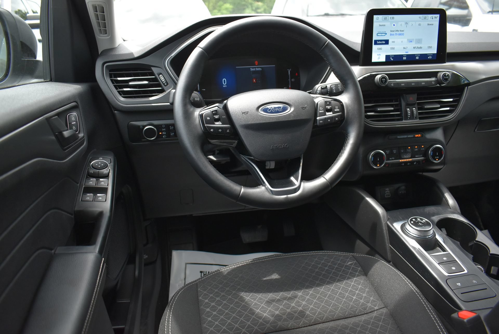Used 2025 Ford Escape Active AWD/4WD image 17