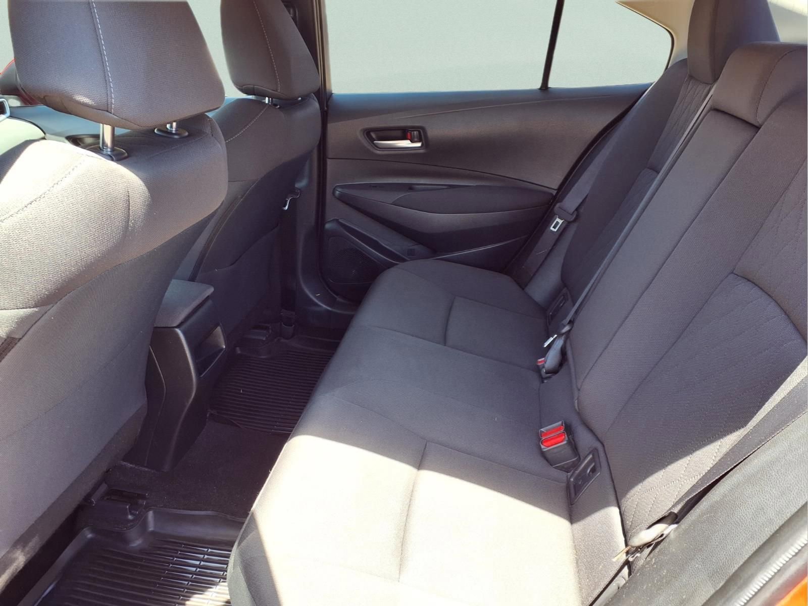 Used 2020 Toyota Corolla LE image 13