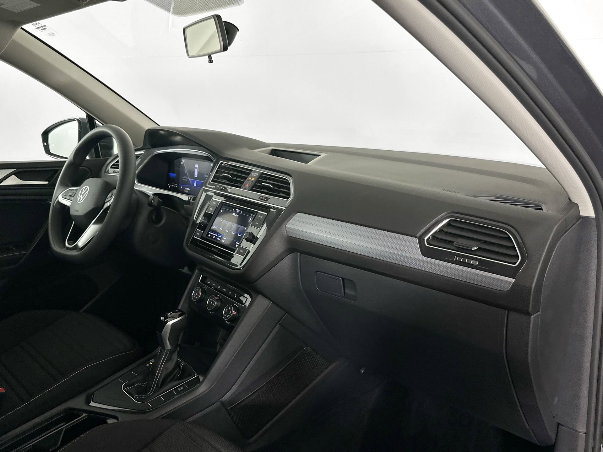 Certified 2022 Volkswagen Tiguan S image 22