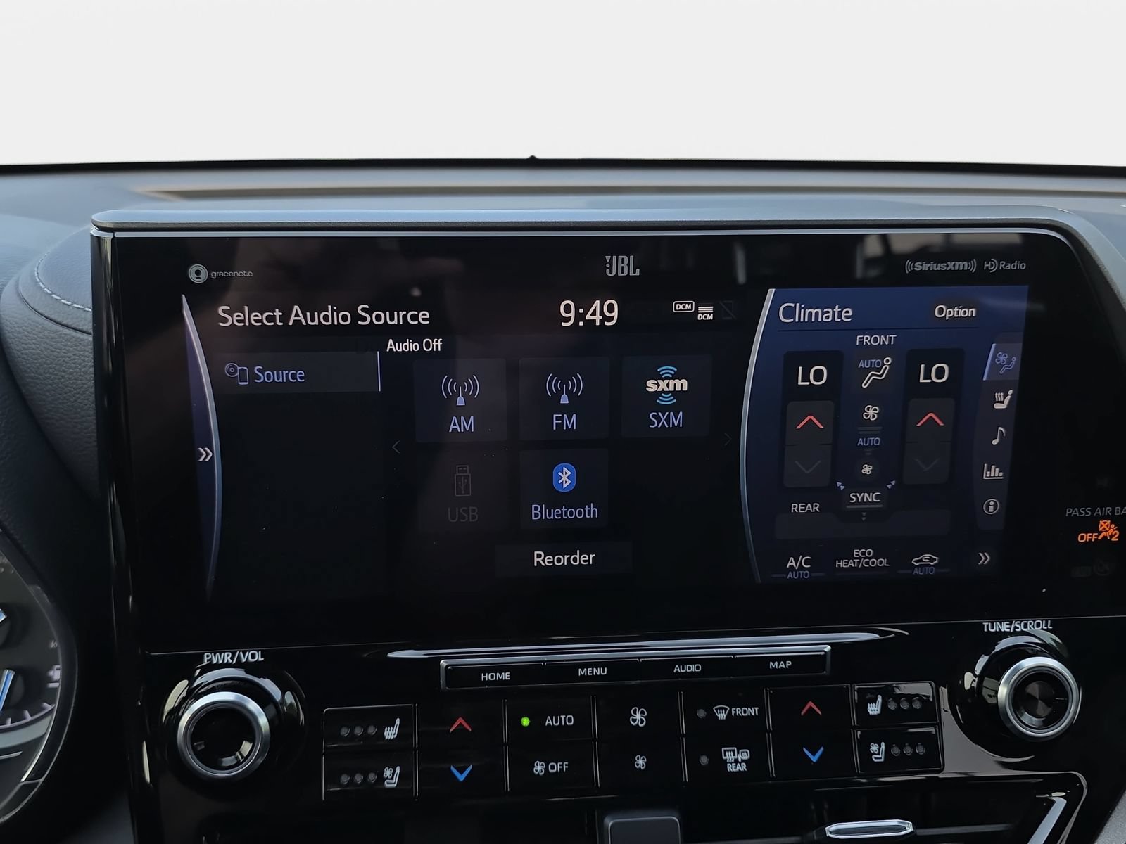 Used 2021 Toyota Highlander Limited FWD image 22