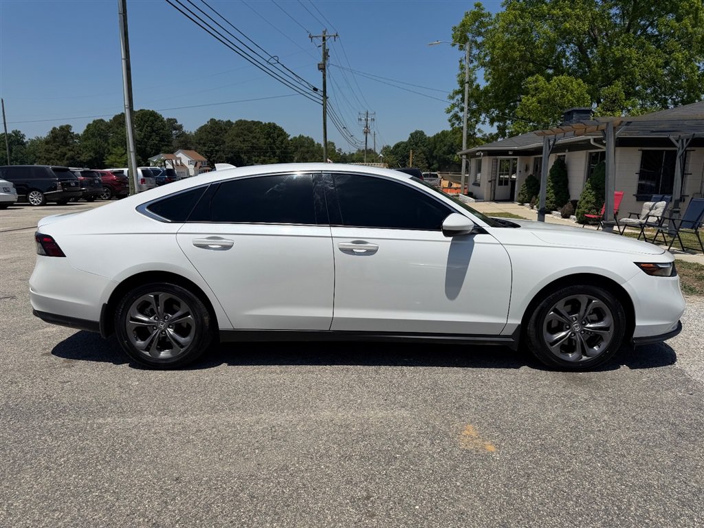 Used 2023 Honda Accord EX image 6
