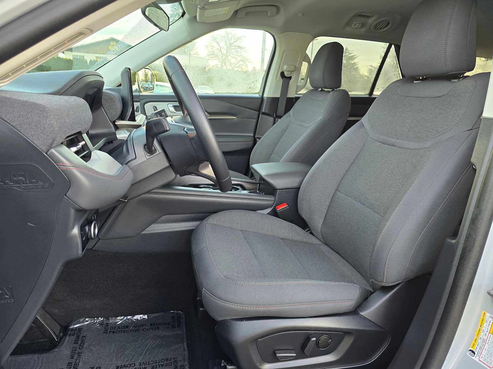 Used 2025 Ford Explorer Active image 22