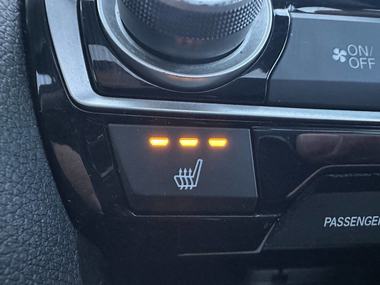 Used 2017 Honda Civic EX-L image 21