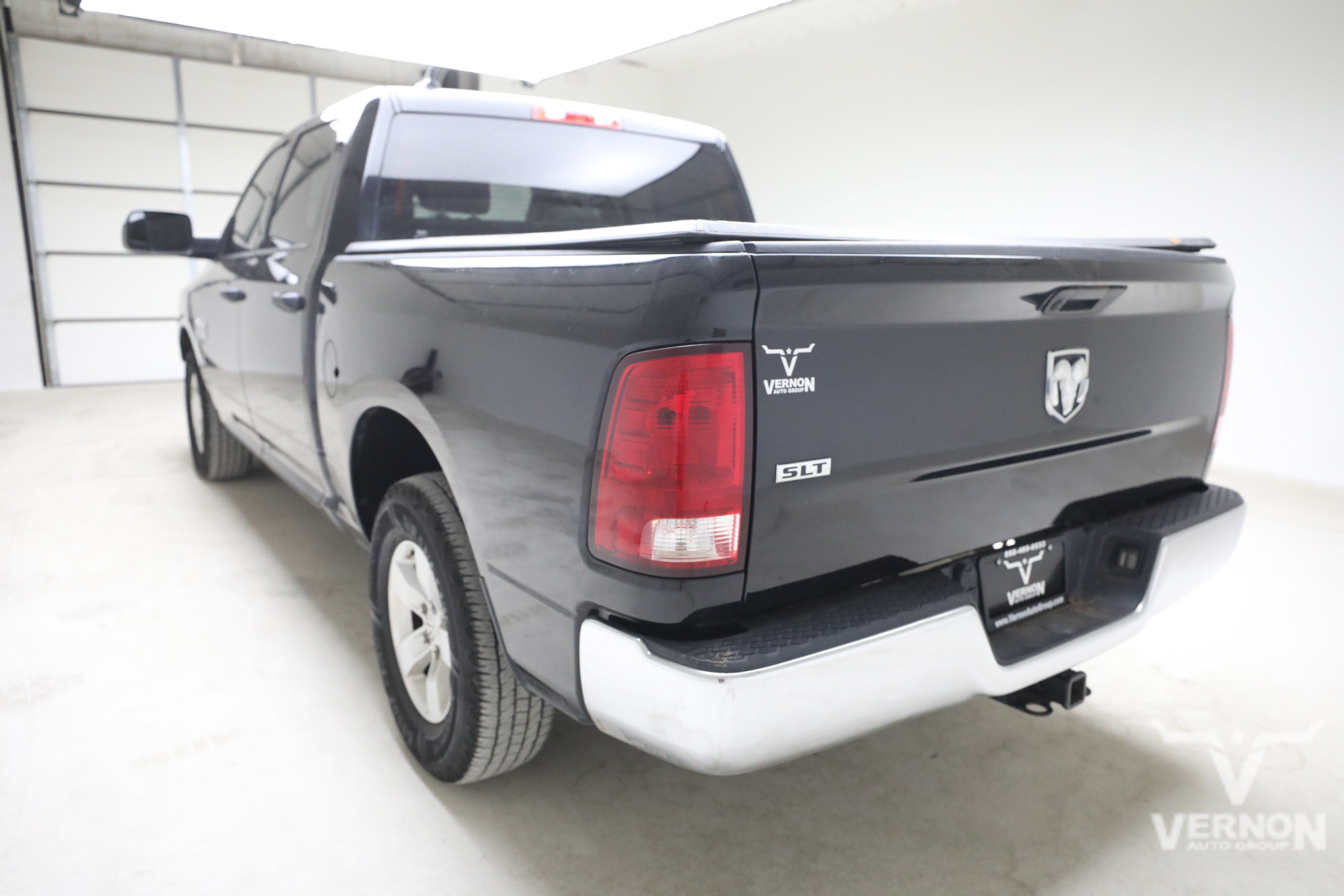 Used 2022 RAM 1500 Classic SLT w/ Trailer & Traction Group RWD image 3