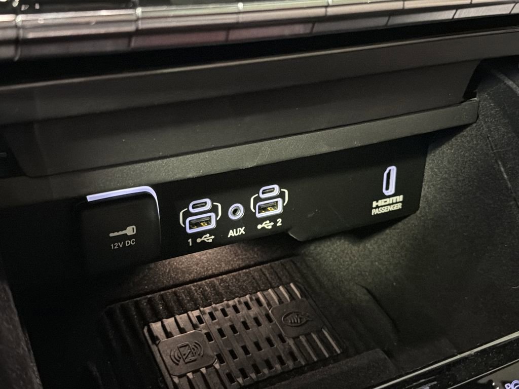 New 2026 Jeep Grand Wagoneer Summit w/ Premium Group III image 24