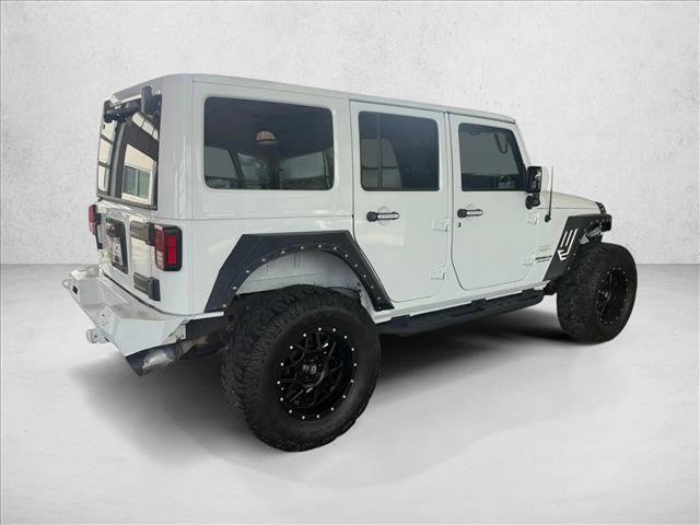 Used 2015 Jeep Wrangler Unlimited Sahara AWD/4WD image 4