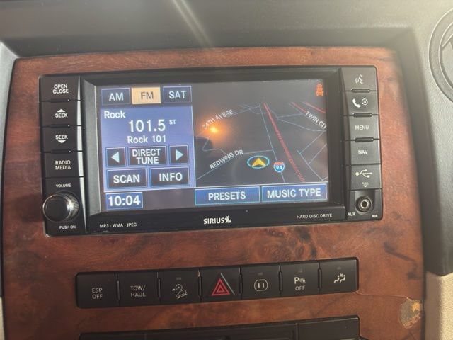 Used 2008 Jeep Commander Overland AWD/4WD image 7