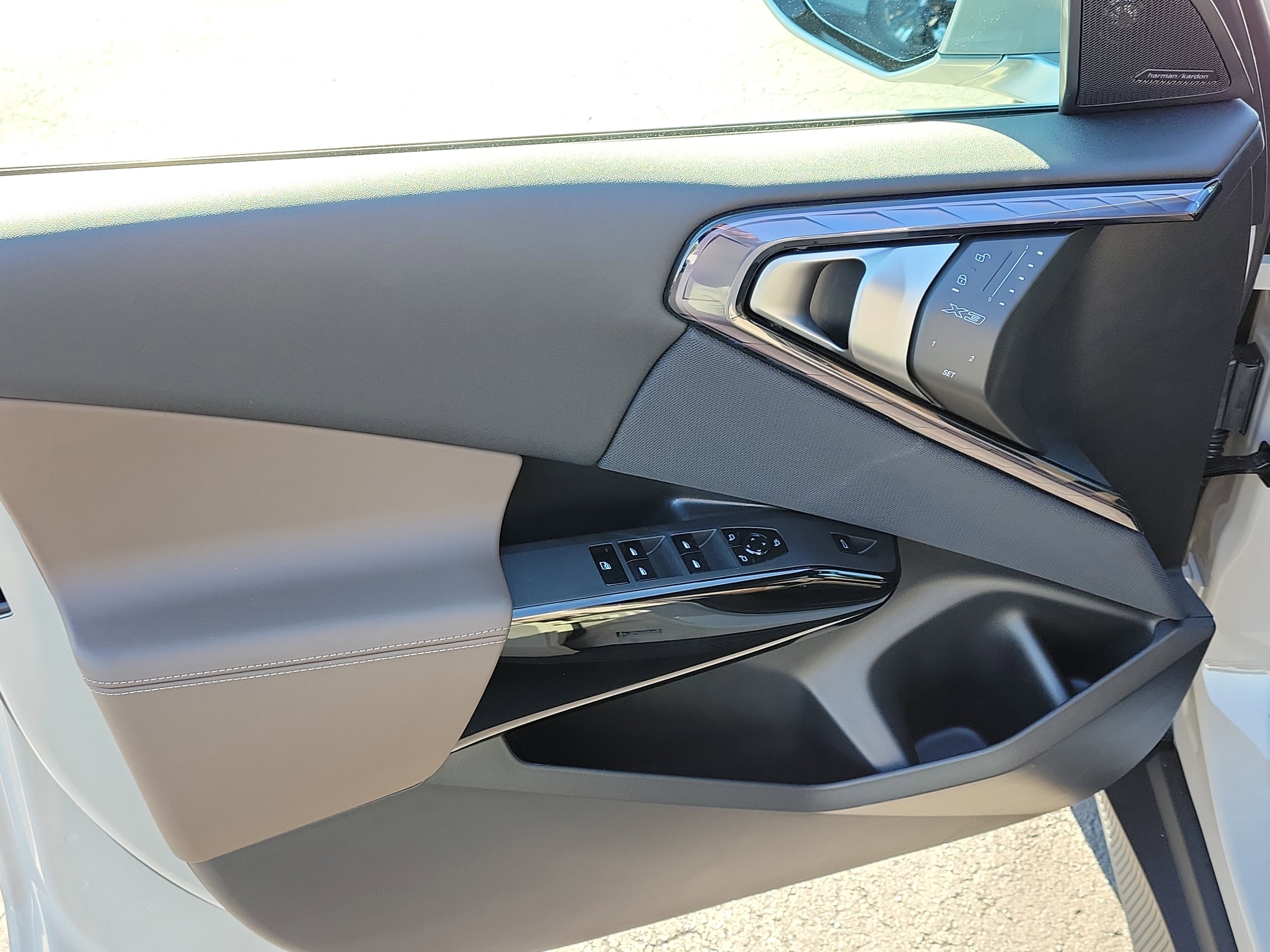 New 2026 BMW X3 xDrive30 w/ Premium Package image 13