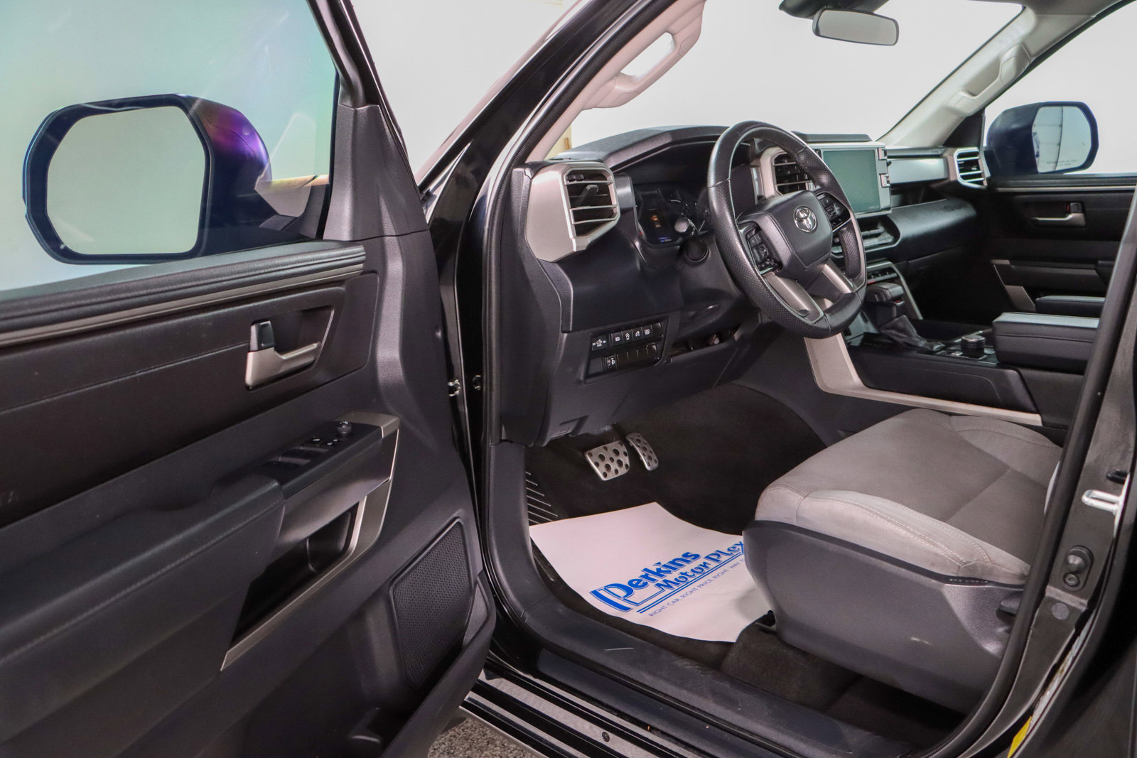 Used 2023 Toyota Tundra SR5 w/ TRD Off-Road Package image 4