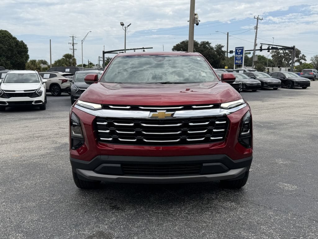 Used 2026 Chevrolet Equinox LT FWD image 9