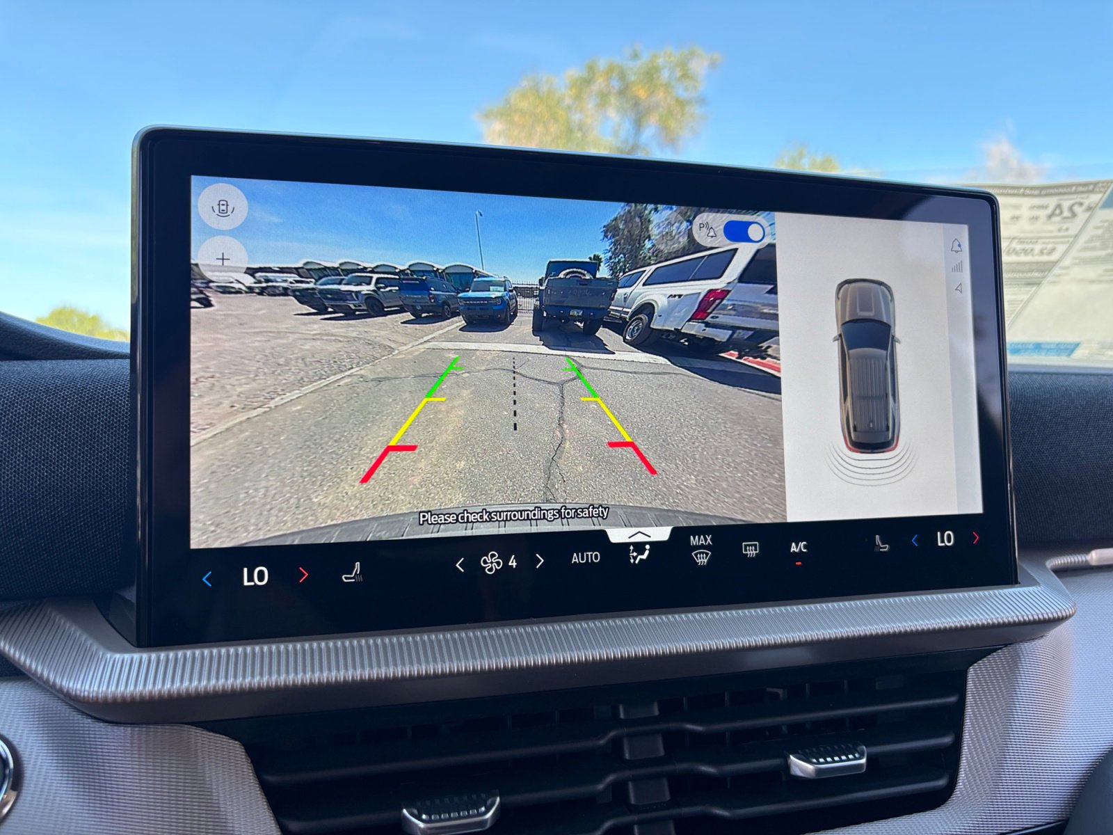 New 2026 Ford Explorer Active RWD image 27