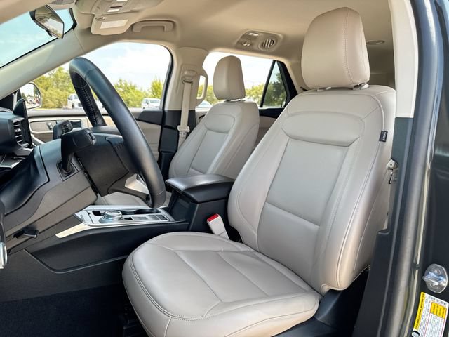 Certified 2023 Ford Explorer XLT w/ Equipment Group 202A RWD image 11