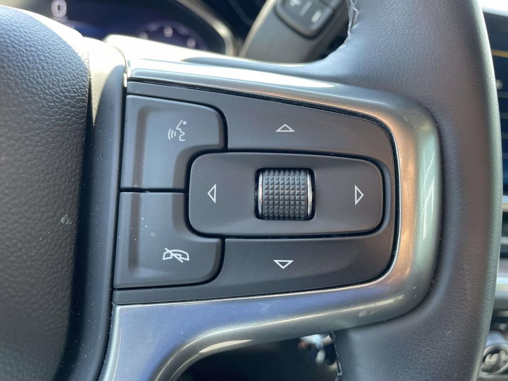 Used 2025 Chevrolet Silverado 1500 LT RWD image 24