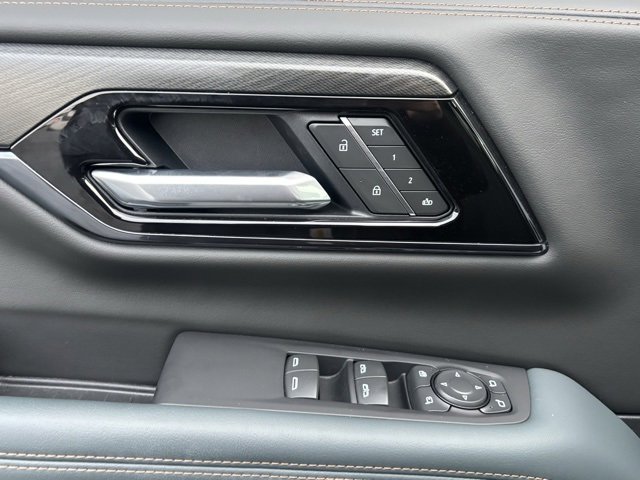 Certified 2025 GMC Yukon AT4 image 11