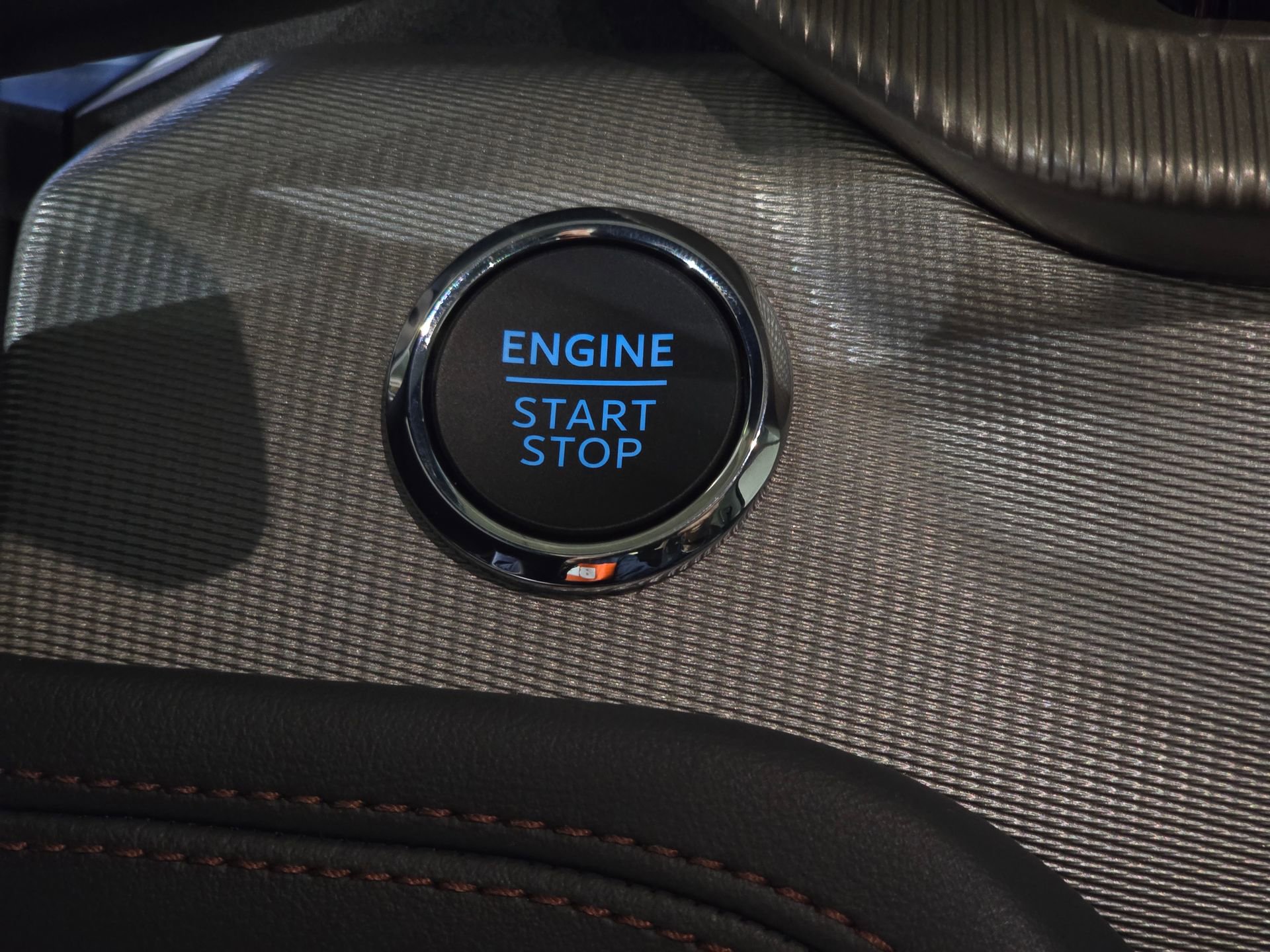 New 2026 Ford Explorer Active w/ Active Comfort Package image 28