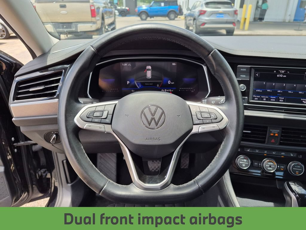 Used 2024 Volkswagen Jetta SE FWD image 15