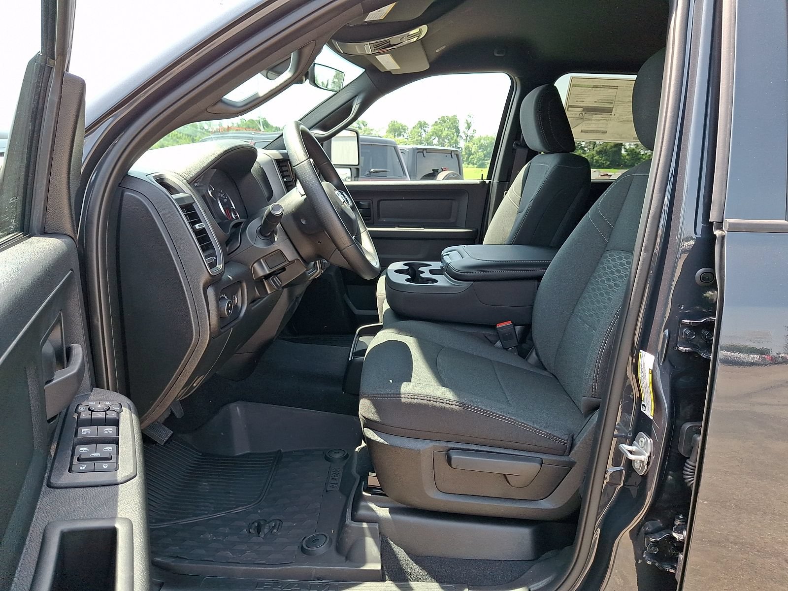 New 2026 RAM 2500 Tradesman AWD/4WD image 7