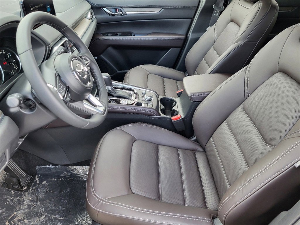 New 2025 MAZDA CX-5 Signature image 8