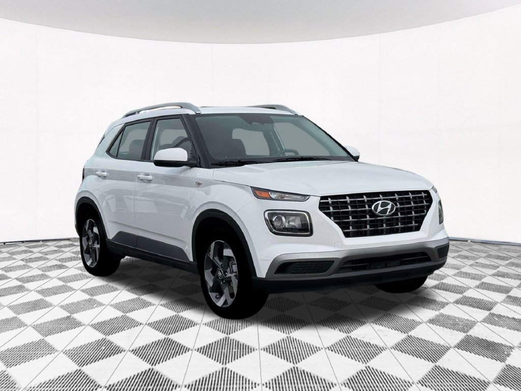 New 2026 Hyundai Venue SEL FWD image 17