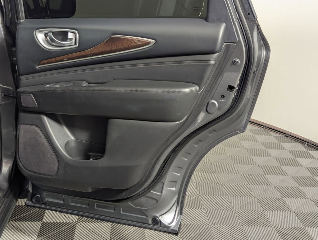 Used 2015 INFINITI QX60 AWD w/ Deluxe Touring Package image 56