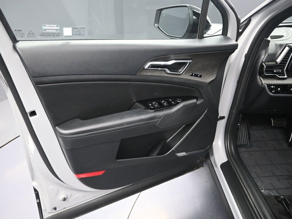 Certified 2025 Kia Sportage X-Pro image 10