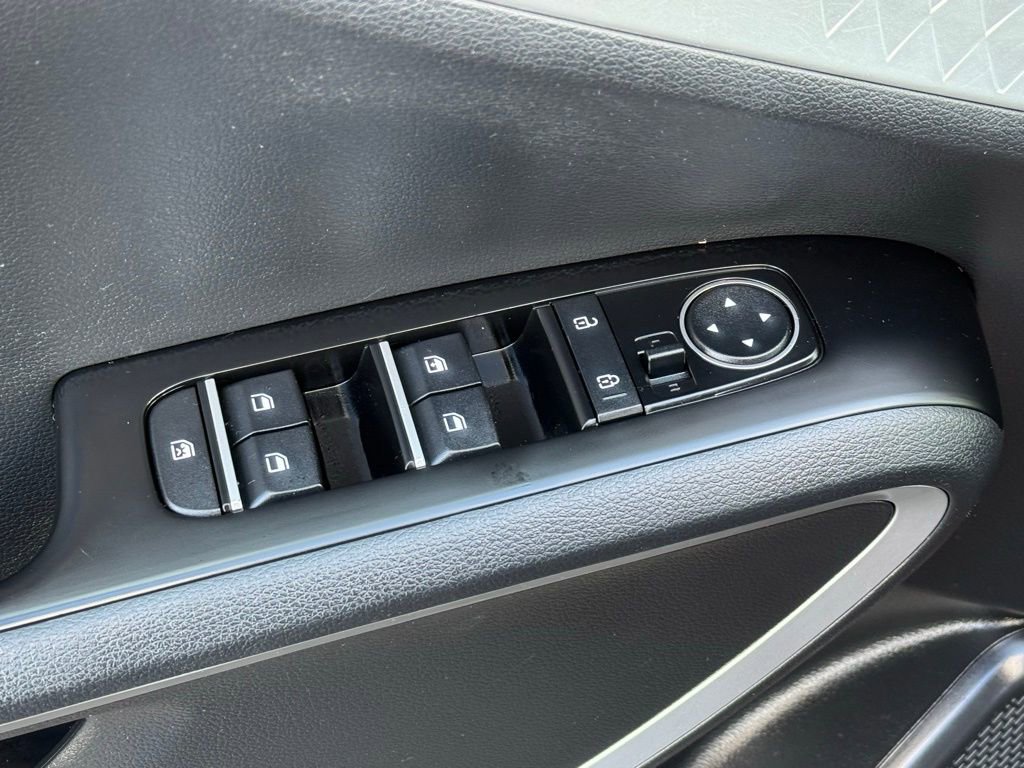 Used 2020 Kia Soul LX FWD image 12