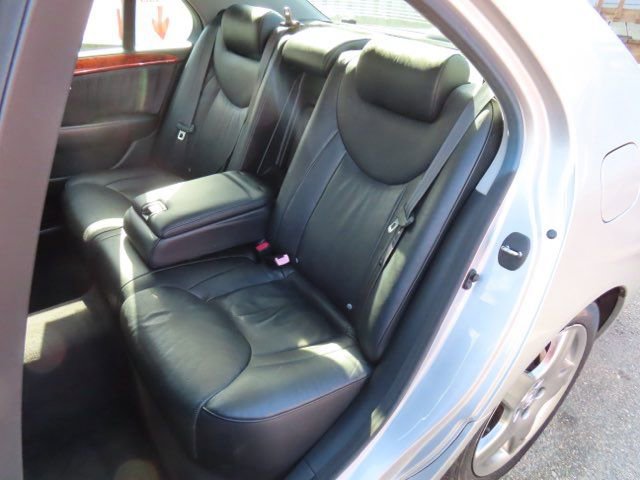 Used 2005 Lexus LS 430 image 16