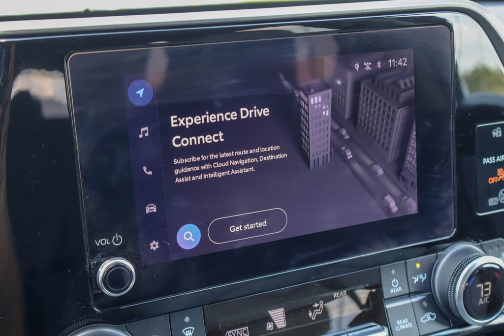 Used 2024 Toyota Highlander XLE image 5