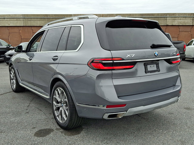 Certified 2023 BMW X7 xDrive40i w/ Premium Package AWD/4WD image 4