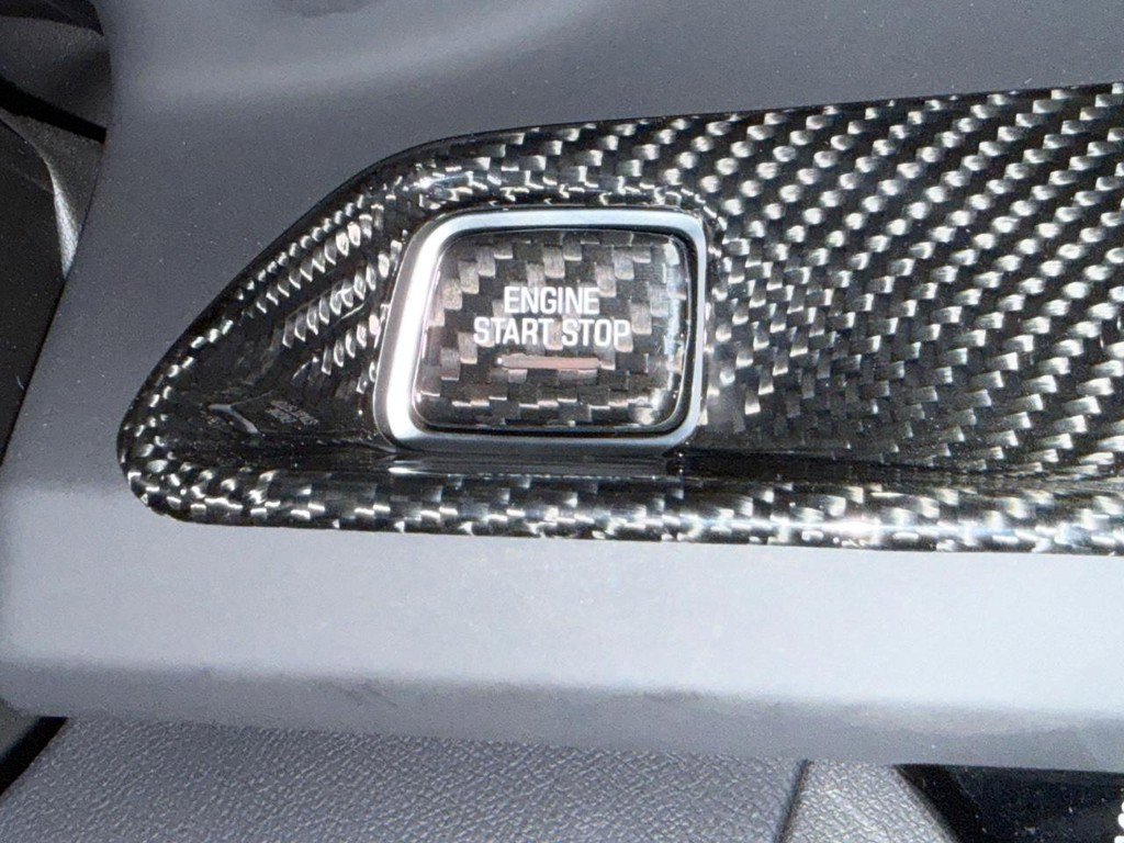 Used 2016 Chevrolet Camaro SS image 17