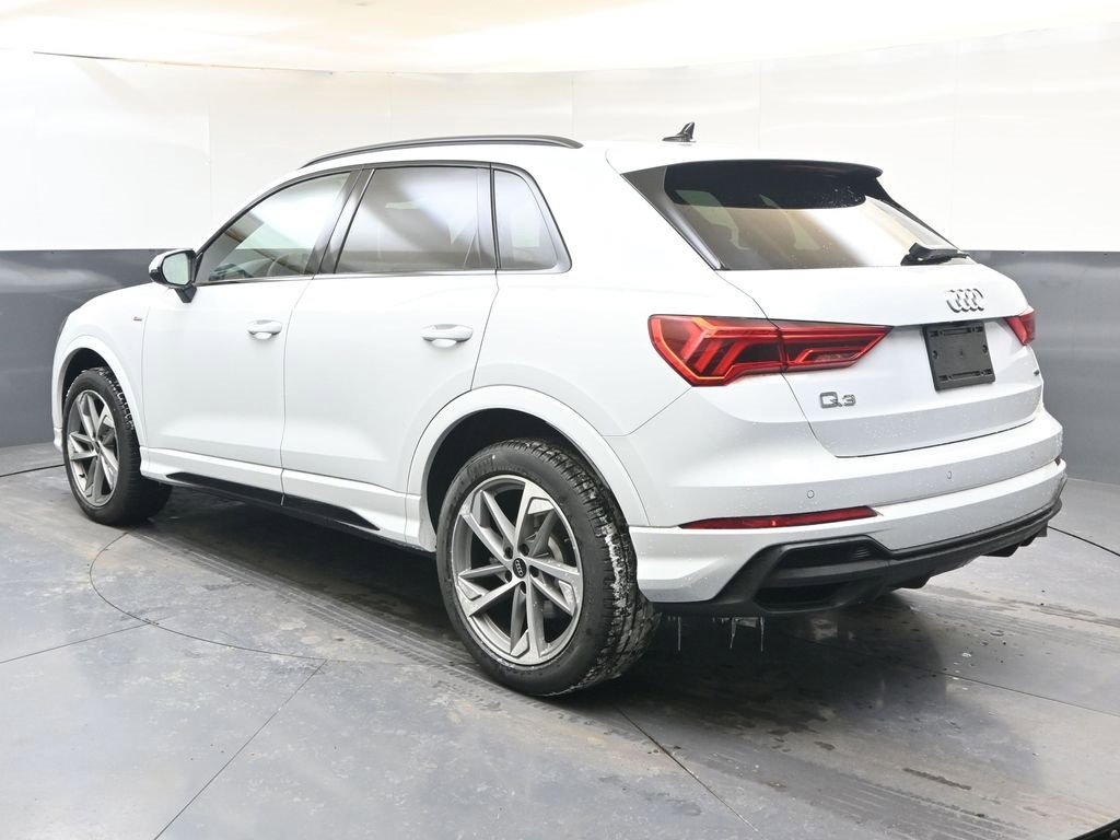 New 2025 Audi Q3 2.0T Premium image 3