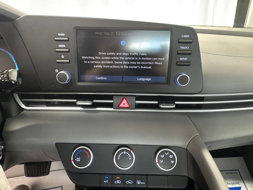 New 2026 Hyundai Elantra SE FWD image 14