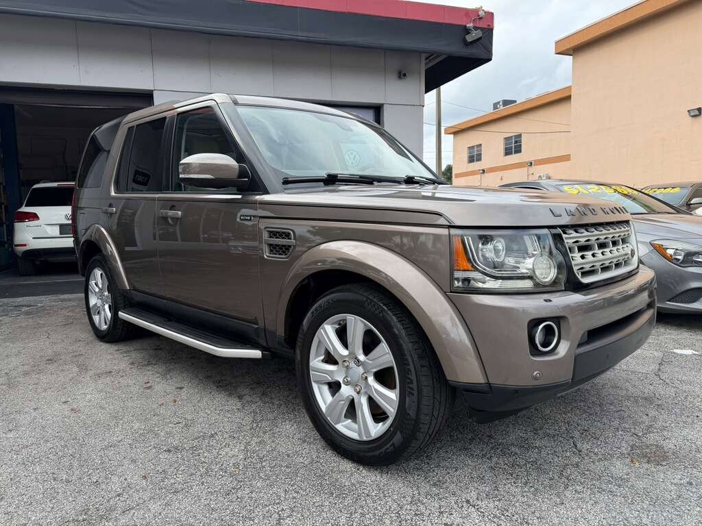 Used 2016 Land Rover LR4 HSE image 9