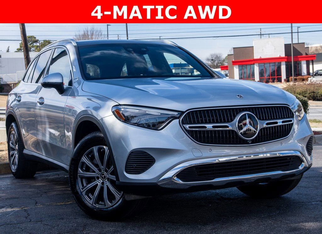 Used 2023 Mercedes-Benz GLC 300 4MATIC w/ Pinnacle Trim Package image 3