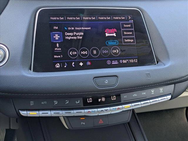Used 2020 Cadillac XT4 Luxury w/ LPO, Premium Carpet Package FWD image 14