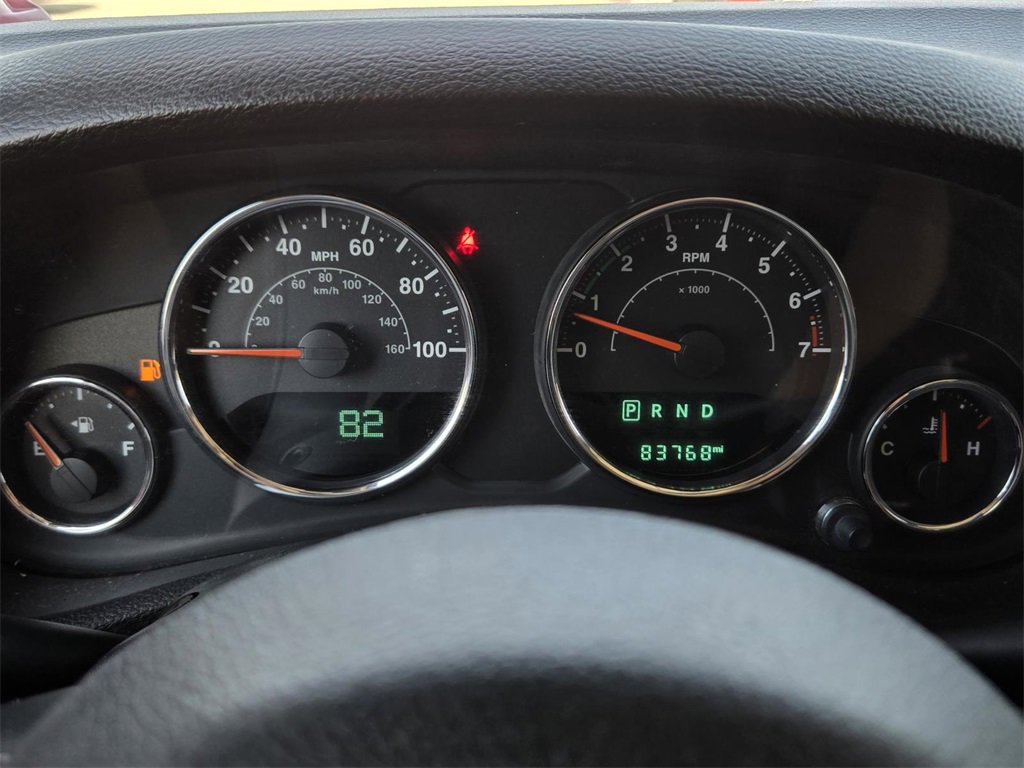 Used 2017 Jeep Wrangler Unlimited Rubicon w/ Connectivity Group image 2