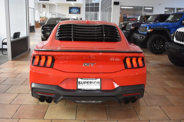 Used 2024 Ford Mustang GT Premium image 5