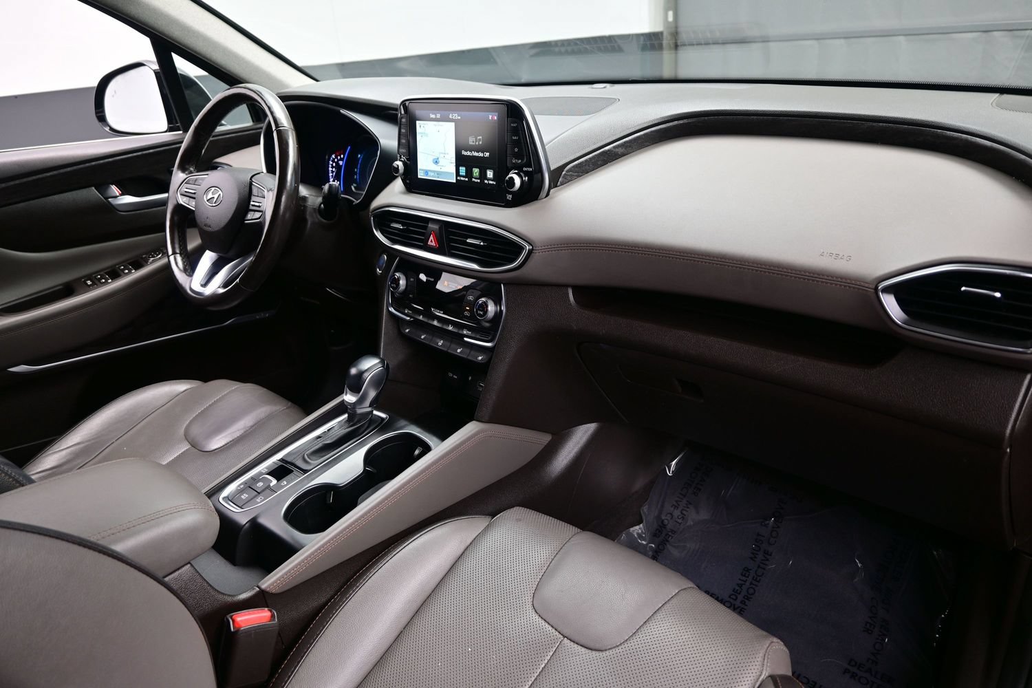 Used 2020 Hyundai Santa Fe Limited FWD image 15