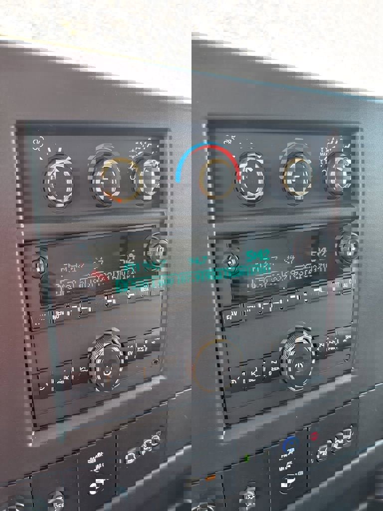 New 2025 Chevrolet Express 3500 w/ Power Convenience Package image 42