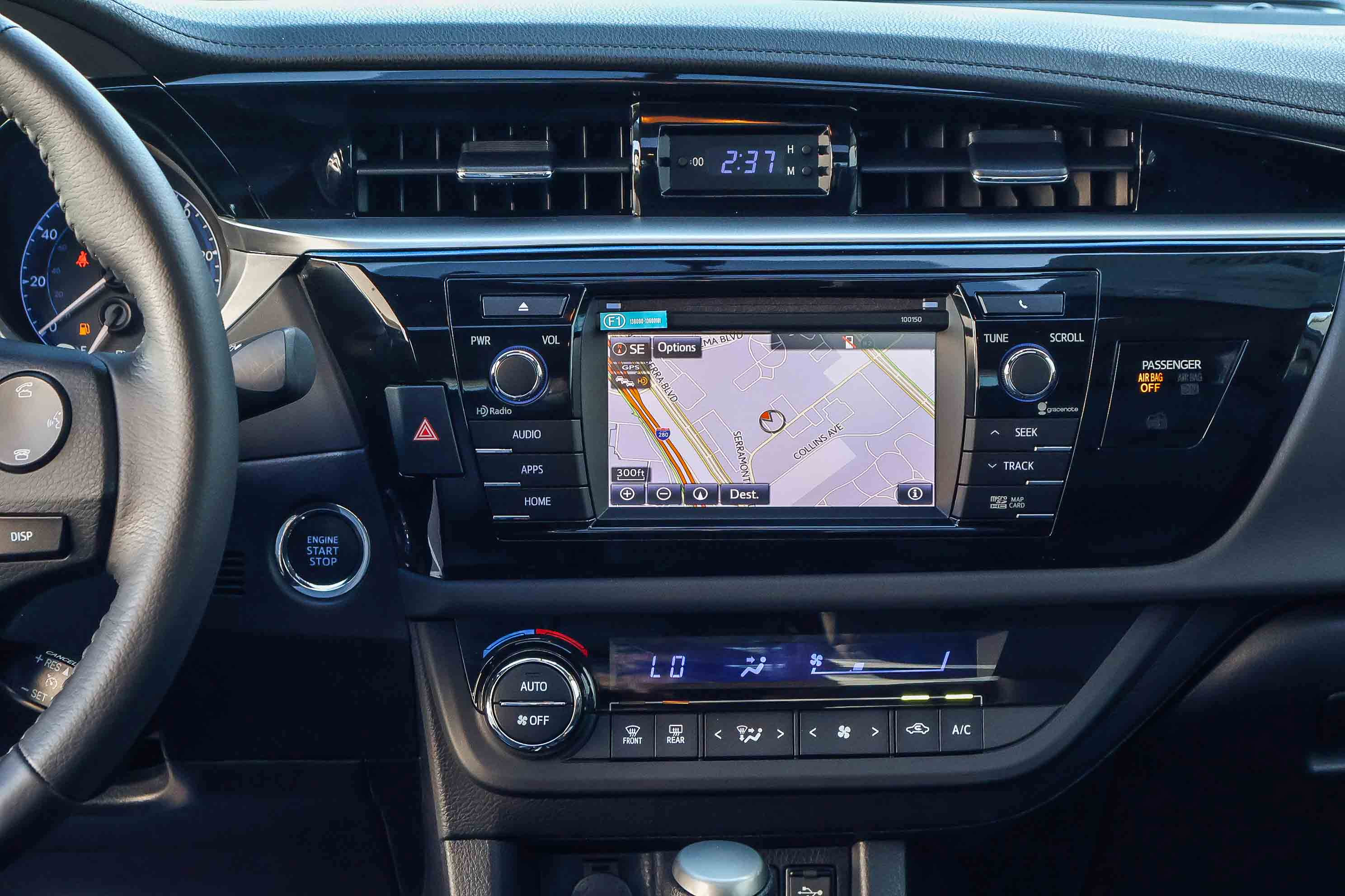 Used 2015 Toyota Corolla S Premium image 10